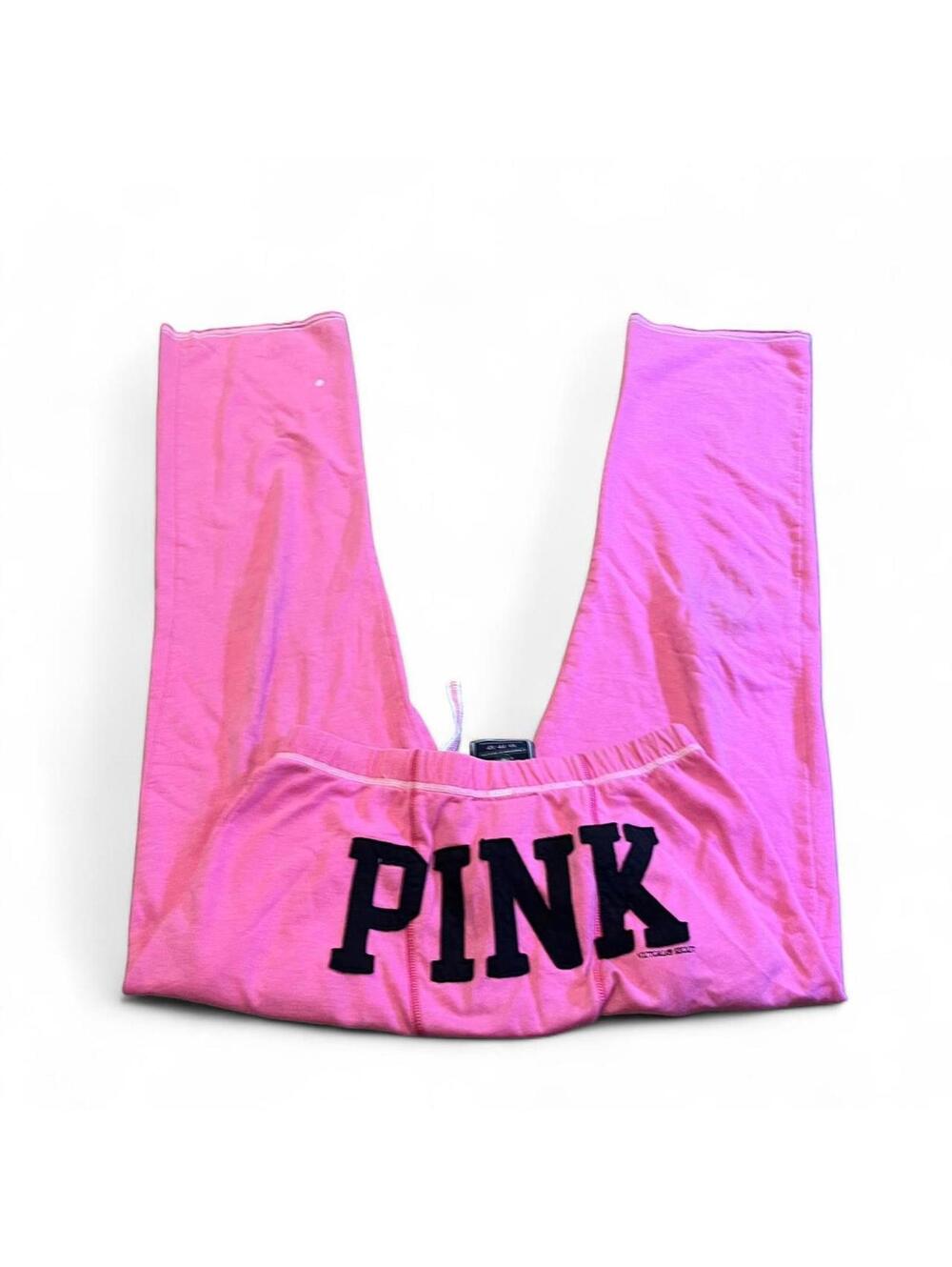 y2k vs pink sweats